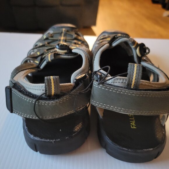 Sandals - Picture 3 of 6